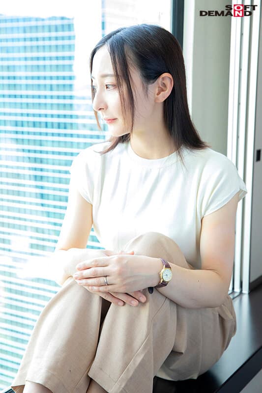 足立友梨画像8