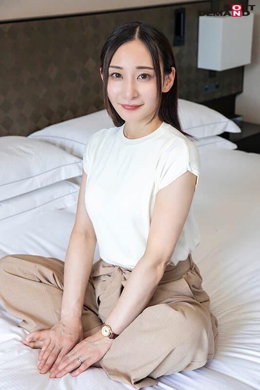 足立友梨画像9